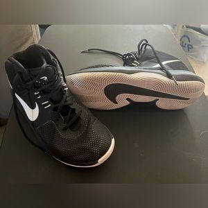Men’s Basketball Shoes